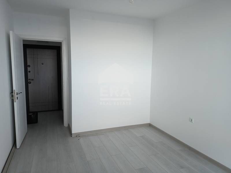 Продава се Двустаен апартамент в Поморие - 62 кв.м за 934 €/кв.м - Снимка #2