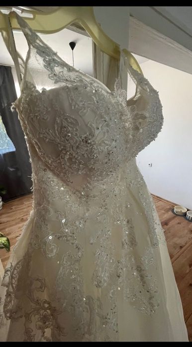 Булчинска Рокля OLEG CASSINI