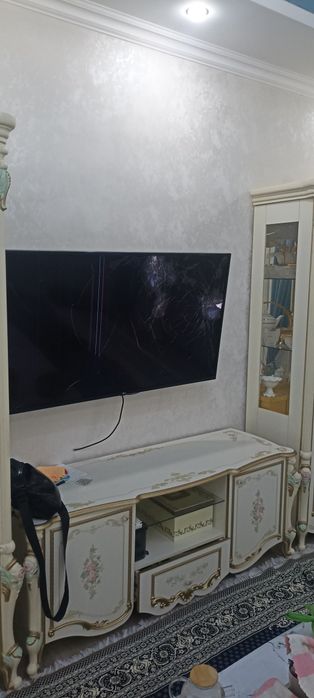 Телевизор на запчасти