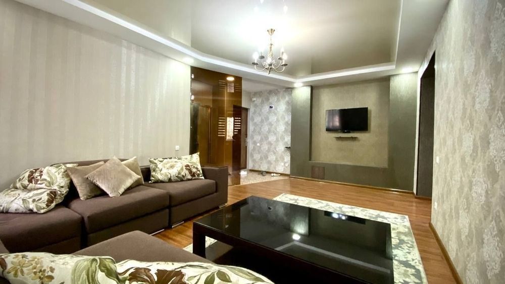 Ц-1. Центр 1в2/2/4 Алайский, метро Амира Темура