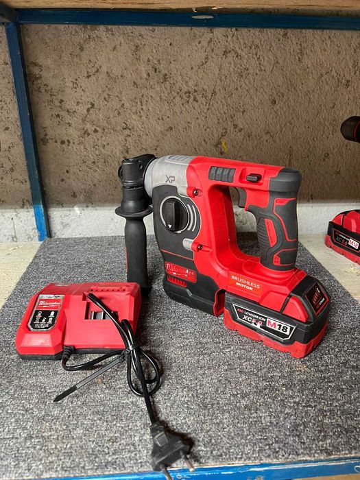 Vând set scule Milwaukee M18 – uzate, stare foarte bună