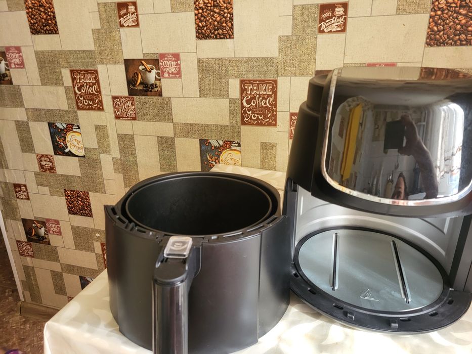 Аэрогриль Midea MF-CN40D2