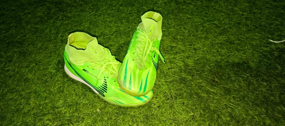Сороконожки Nike