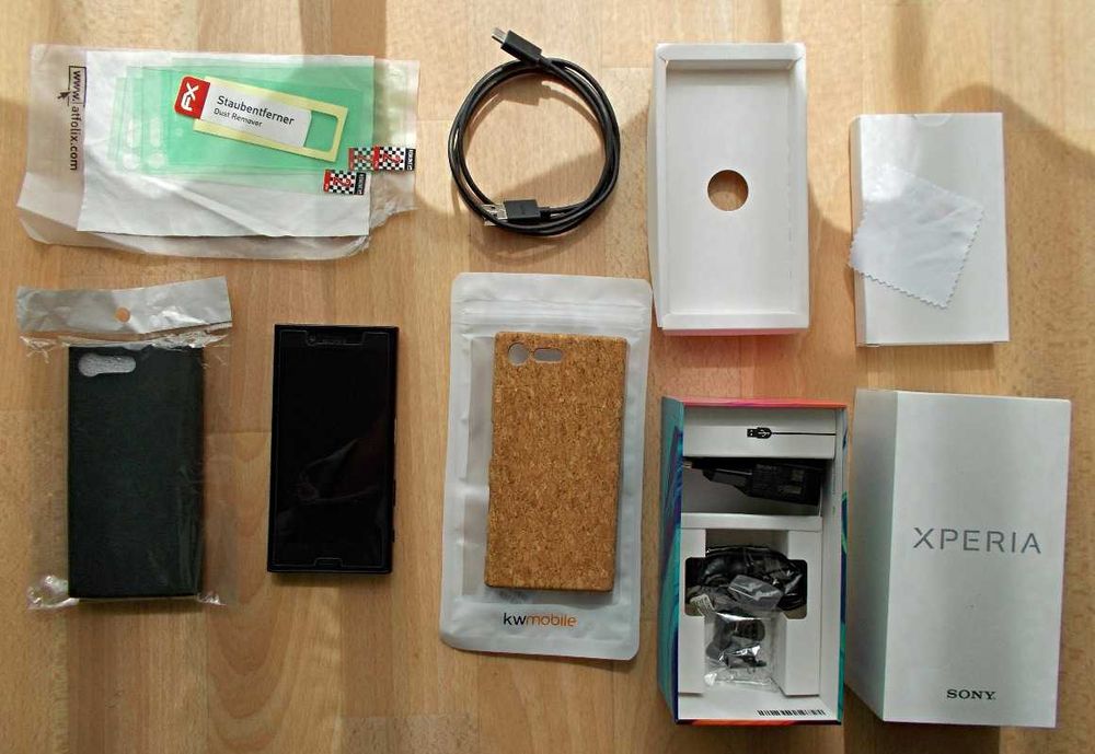 Смартфон Sony Xperia X-compact. Мн. добър