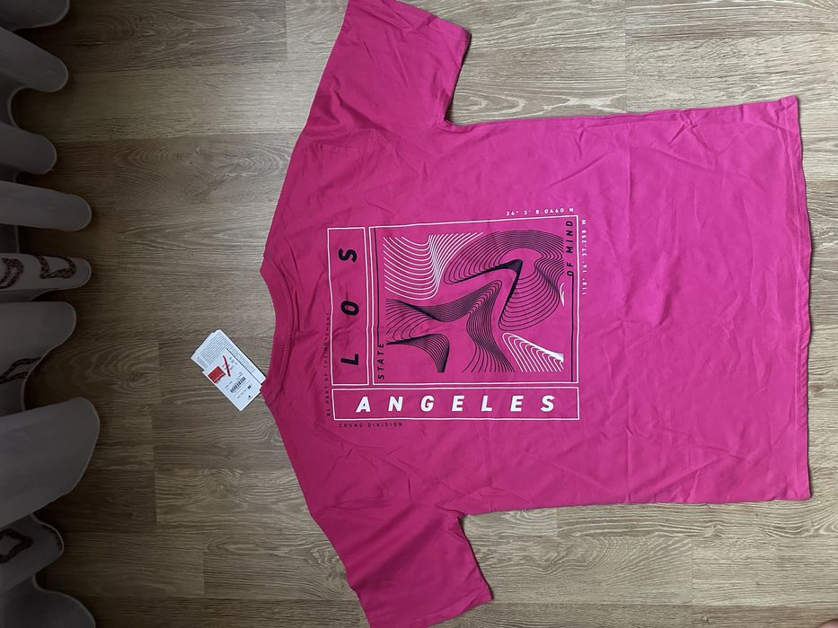 Tricou Roz Nou cu eticheta