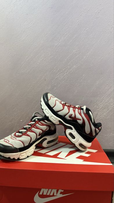 Nike TN  оригинални детски маратонки- 28