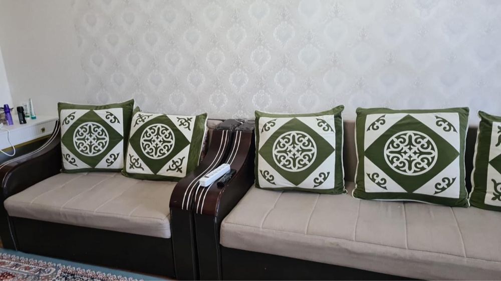 Диван, мини диван.