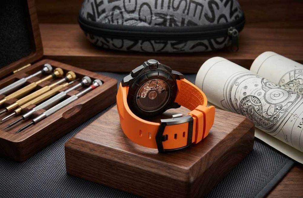 corum             .