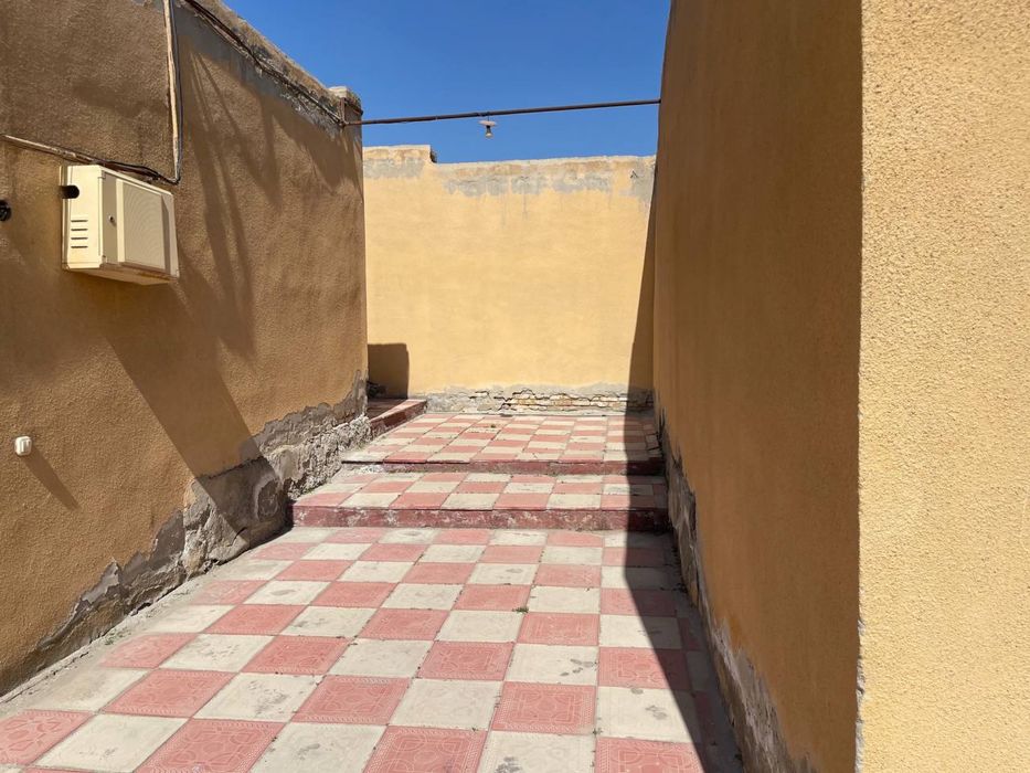 10 sotix yer Buhoro eski shahar