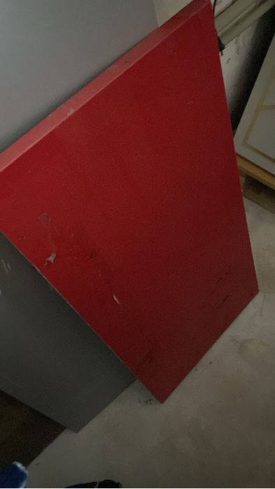 Столещница глянцевой поверхности