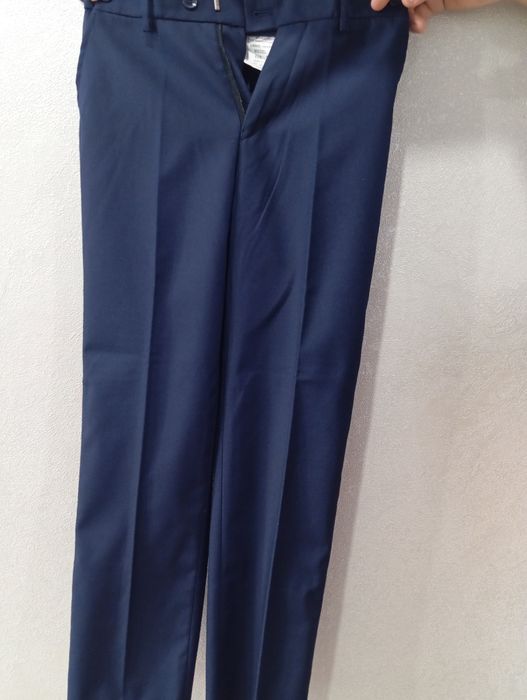 Брюки школьные на мальчика новые