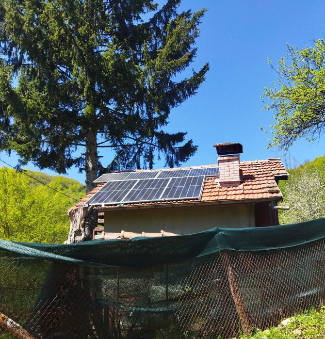 Вила в с. Шипково, област Ловеч. Площ 45кв.м, с двор 600кв.м.