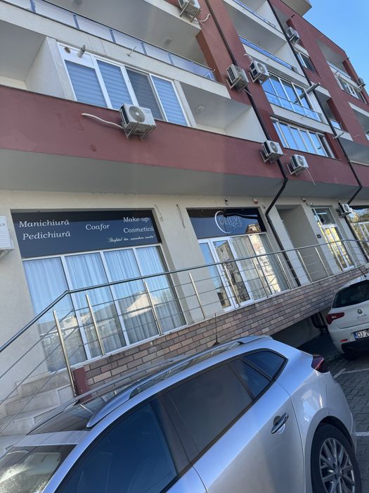 Inchiriz spatiu comercial