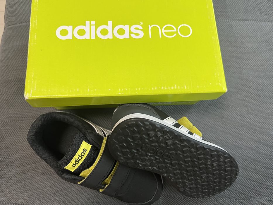 Adidas Neo Номер 28