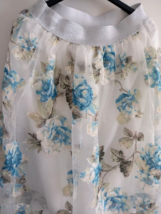 Страхотна пола до коляно