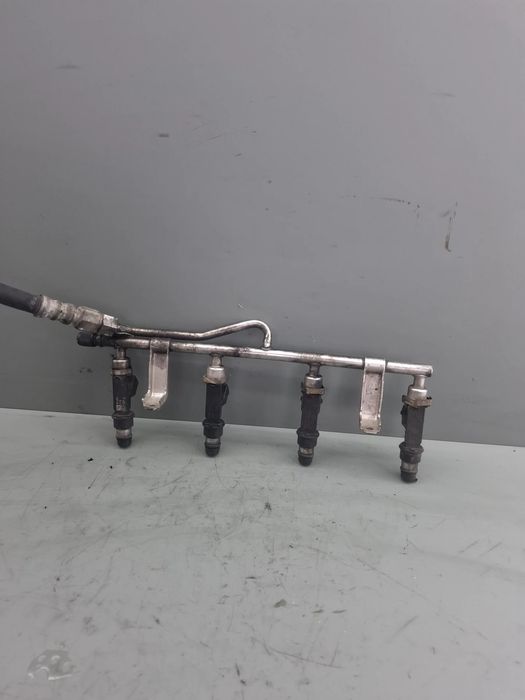 Rampa injectoare 25313846 Opel Astra 2000 1.6 MT (101 hp)