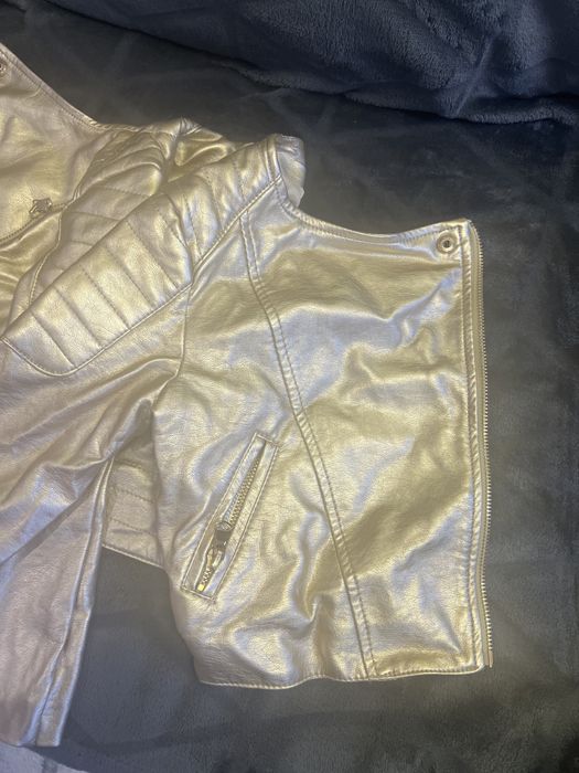 Дъска яке. Кожено, златно