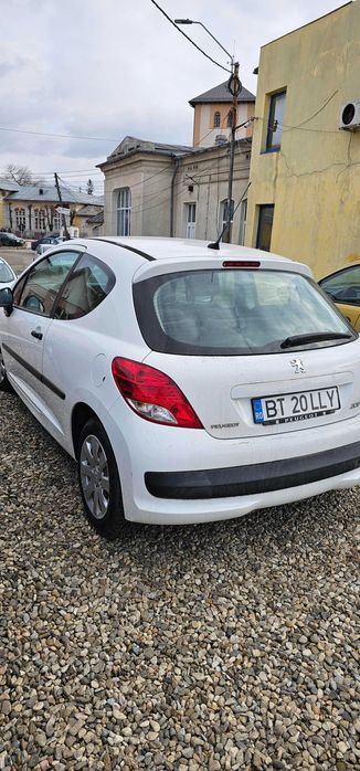 PEUGEOT 207 (2010)