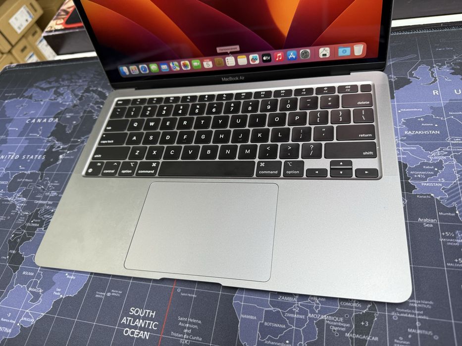 Macbook Air 13 M1/8Gb/256Gb/93ц