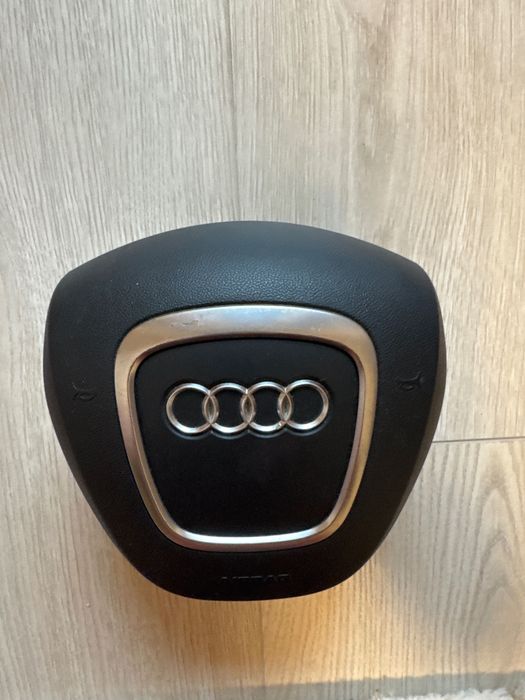 Audi A4 B7 кожен волан Ауди А4 Б7