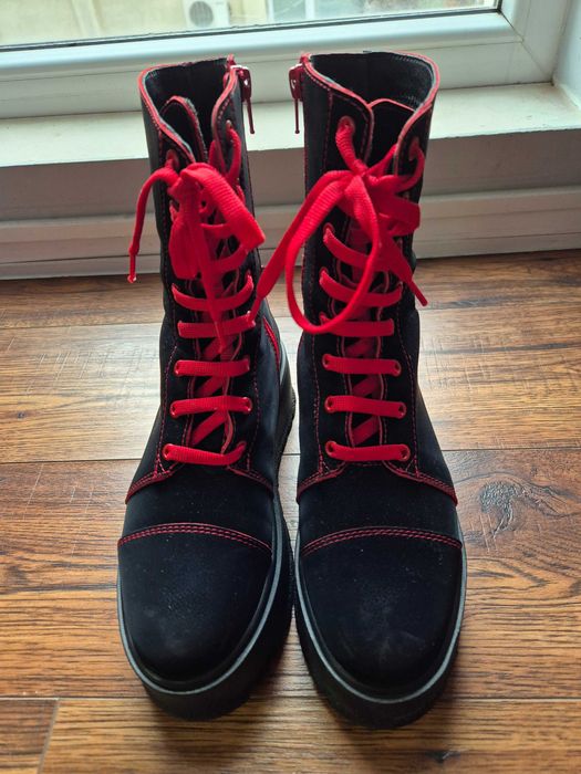 Дамски боти от естествена кожа