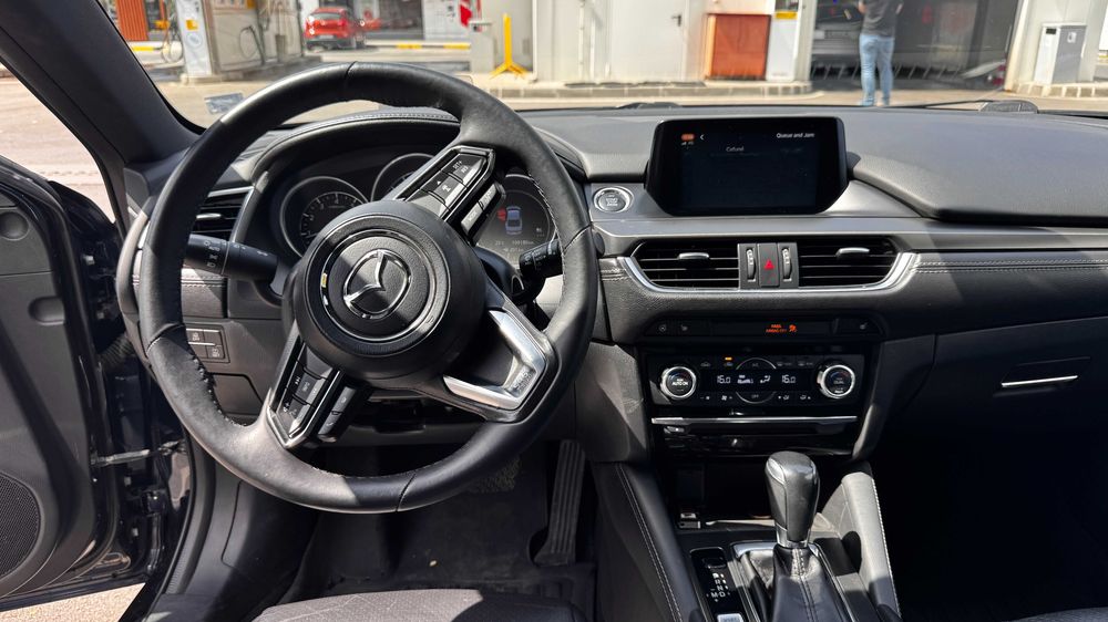 Mazda 6 2. 5 Skyactiv-G AT | 109 000 км |