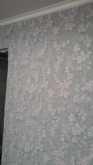 Поклейка обоев качественно