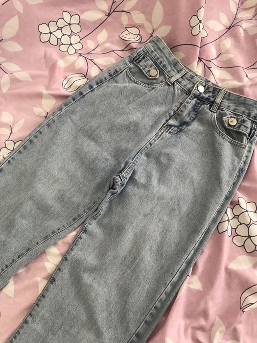 Джинсы с разными фасонами