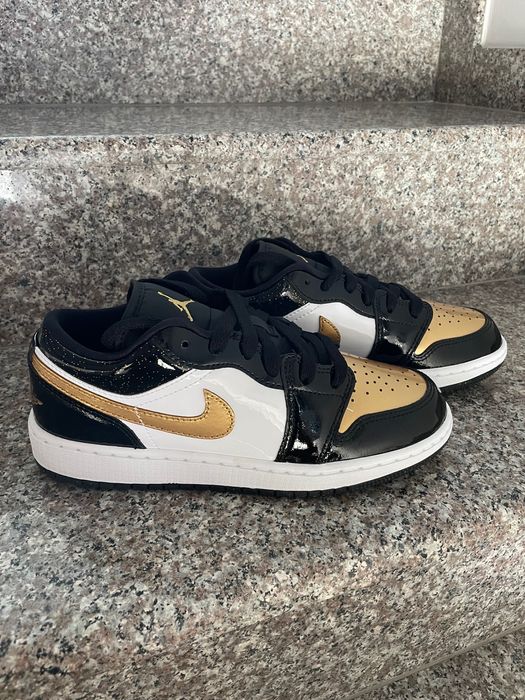 Nike Air Jordan 1 Gold