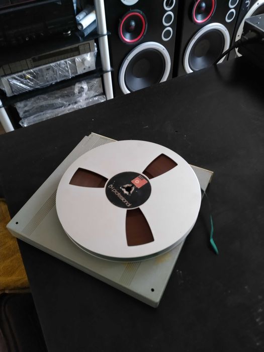 vand 3 benzi metalice magnetofon de 18 -300 lei/toate