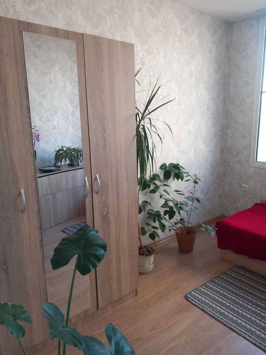 Апартамент 2 стаи и кухня за продажба