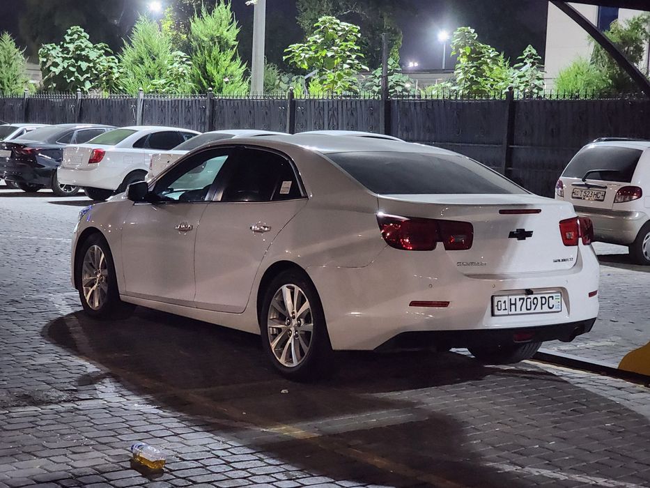 Malibu 1 sotiladi 3 pozitsa Avtomat Lyuk