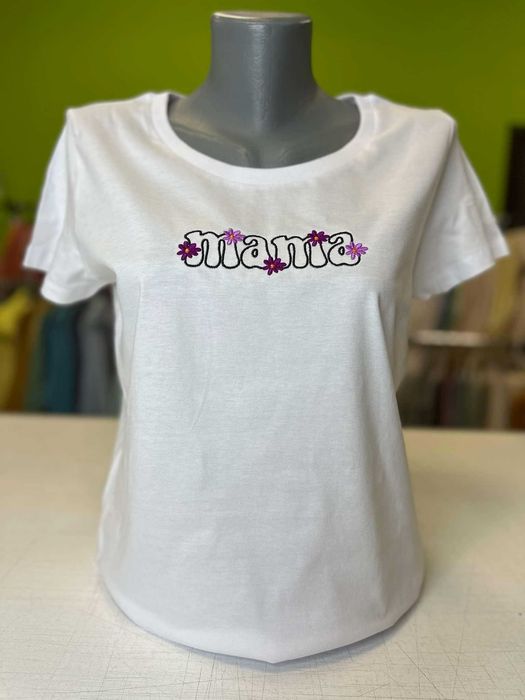 Дамска тениска с бродерия МАМА, подарък за 8-ми Март