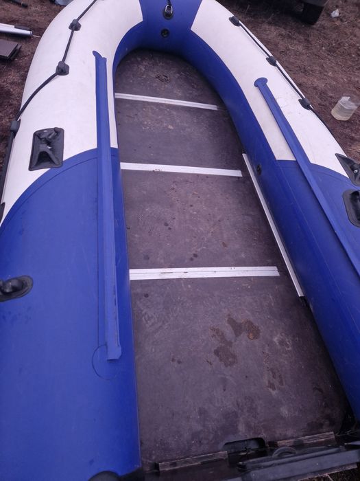 Надувная лодка Пилот М-360 с мотором