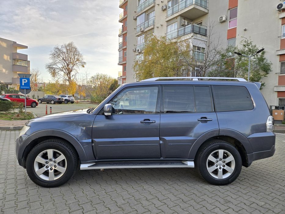 Mitsubishi Pajero 7 Locuri Automat Extra Full Stare Perfecta Unic Prop