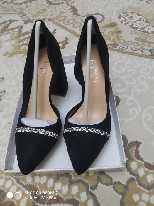 Янги вечерний туфли