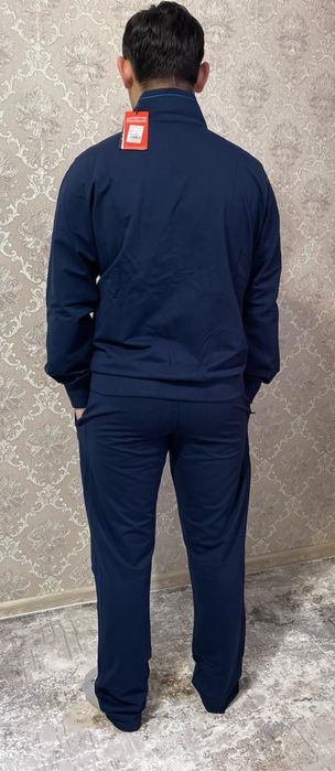 Спортивный костюм