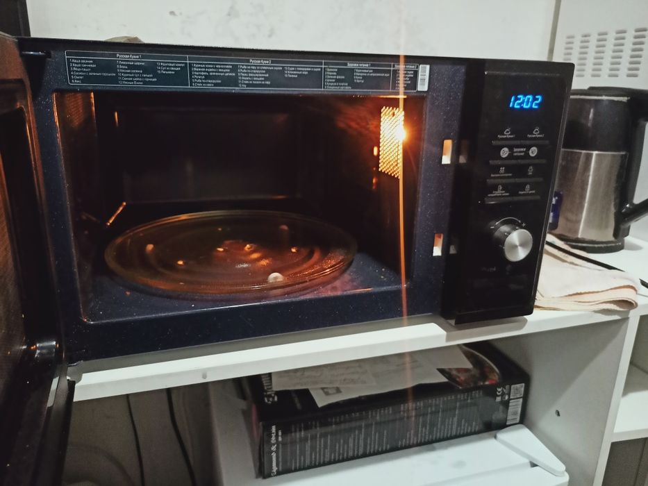 Микроволновая печь микроволновка