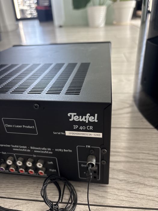 Sistem audio Teufel cu boxe