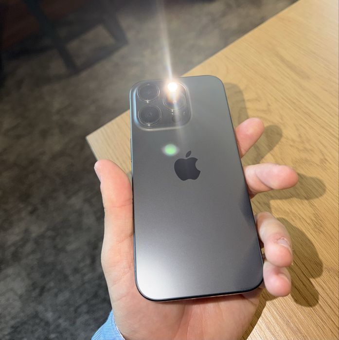 Iphone 15 Pro Black Titanium - 128GB