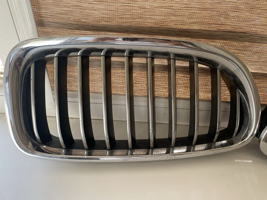 Решетки на BMW F10. Оригинал