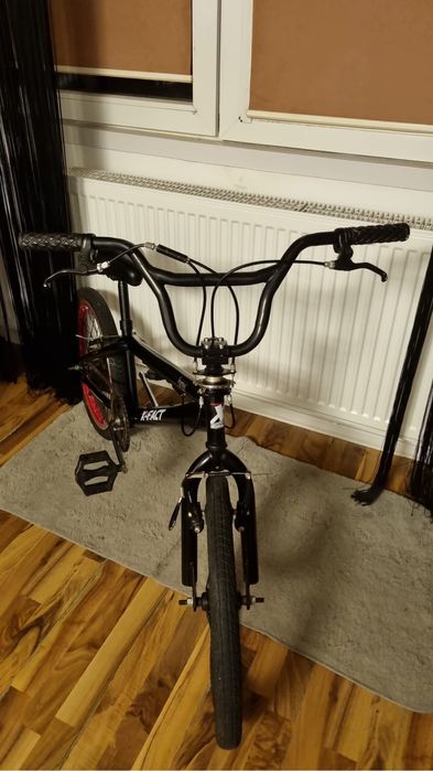 Vand bicileta bmx x-fact pentru scheme