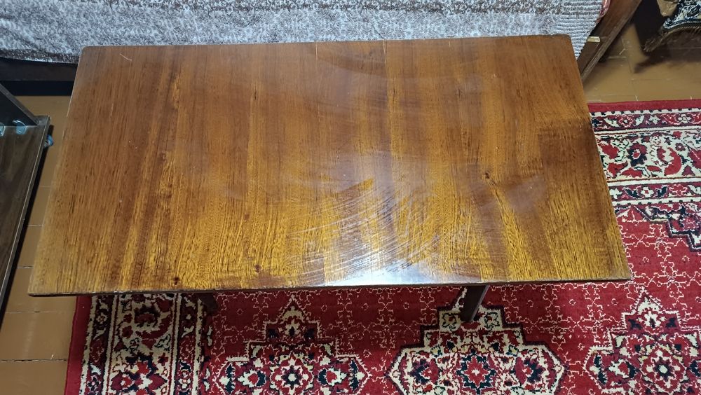 Продается журнальный столик