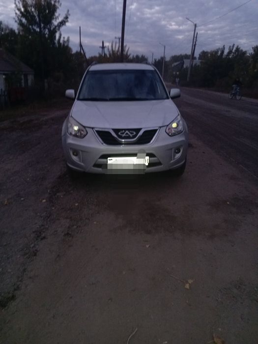 Продам  черри тиго 2014 г об 1.8