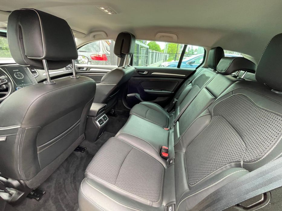Renault megan Bose 1.3 tce benzina RATE 2020 euro 6 camera