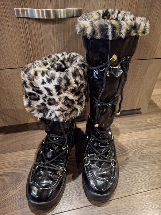 Италиански дамски зимни ботуши, апрески