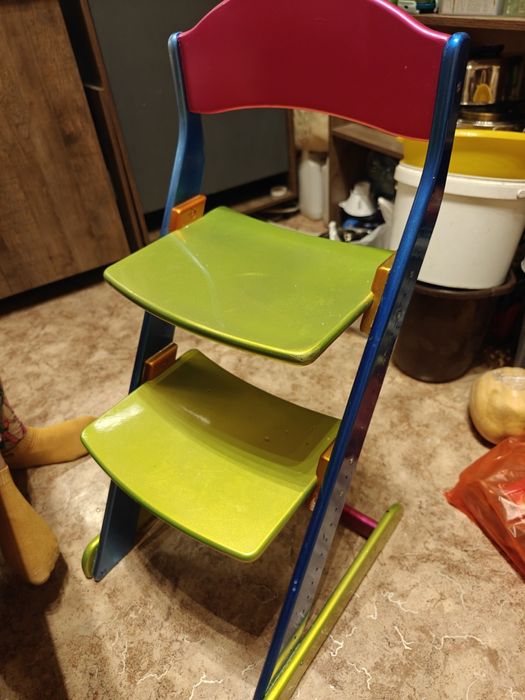 Растущий стул. МДФ. Очень хорошее состояние