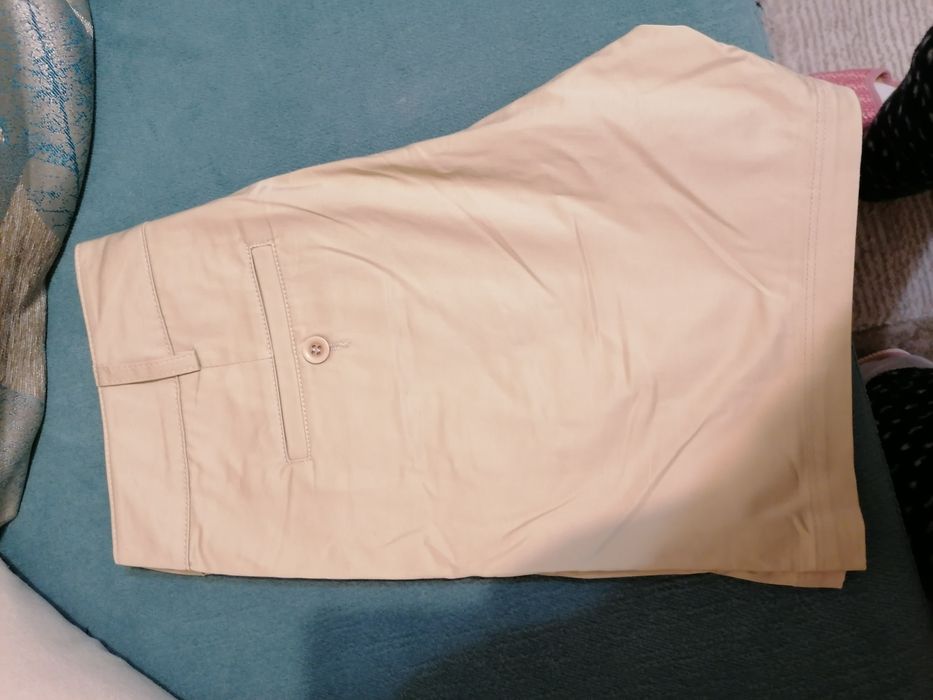 Pantaloni scurți Benetton