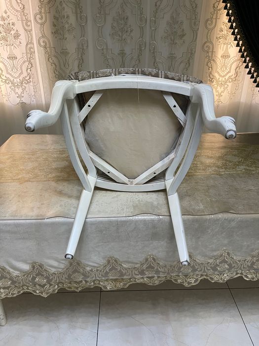 Стулья в харошем состояние