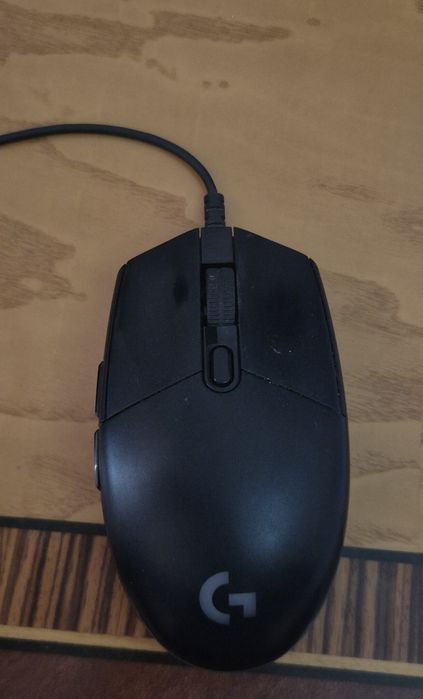 Продаю Logitech G102